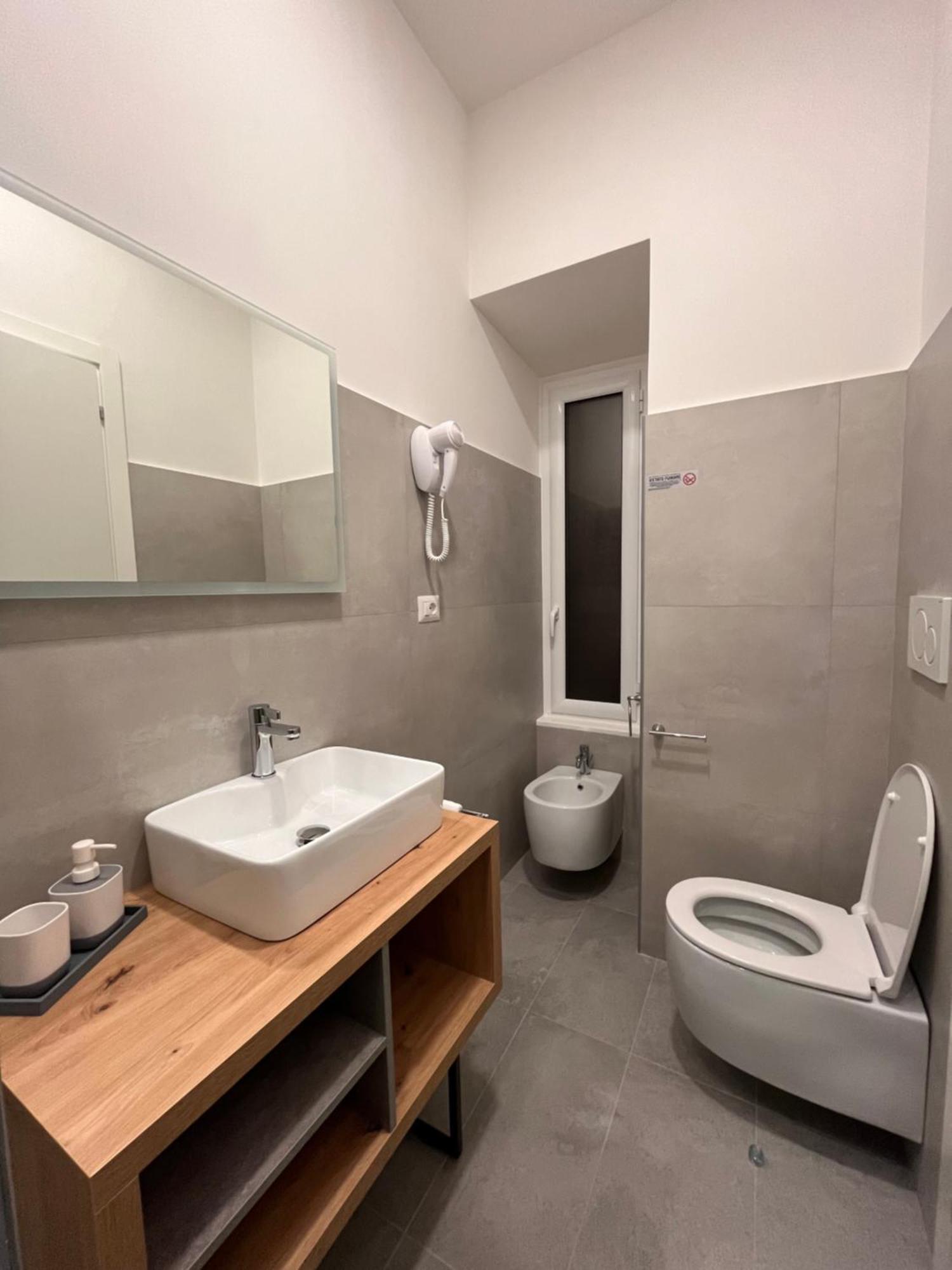 Colosseum Deluxe Rome Extérieur photo